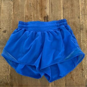 Lululemon Hotty Hots Size 2 - 2.5 inch Blue